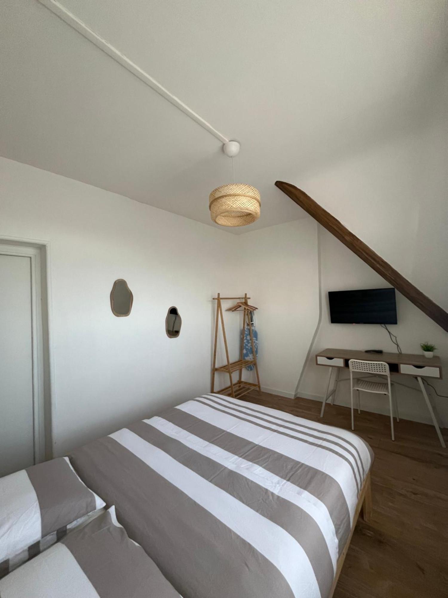 Jolie Maison De Coron Ленс Стая снимка
